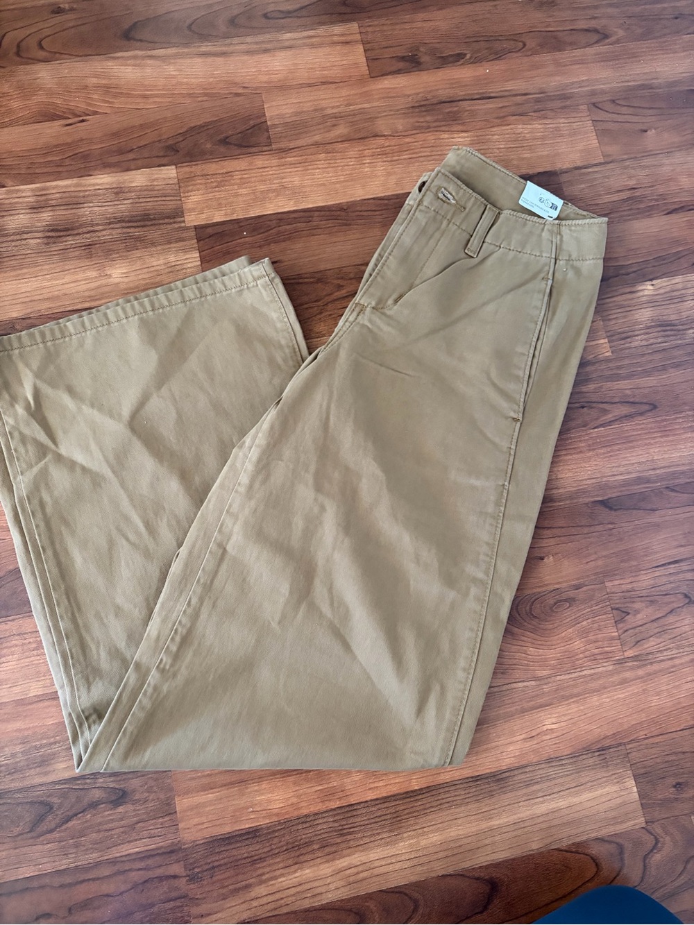 Levi's Women's Wide Leg Pants in Khaki